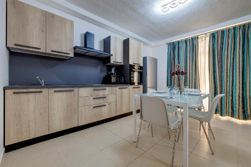Sliema Tigne Suites image 11